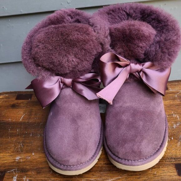 UGG Gita Bow Mini Boot Eggplant Purple Suede Shearling size 7 - Picture 1 of 11